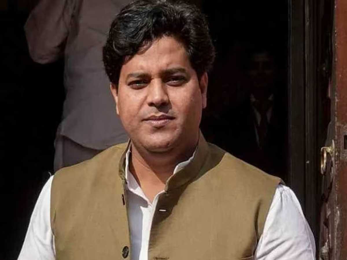 पूर्व प्रधानमंत्री के स्मारक के लिए सरकार को संवेदनशील होना चाहिए : इमरान प्रतापगढ़ी